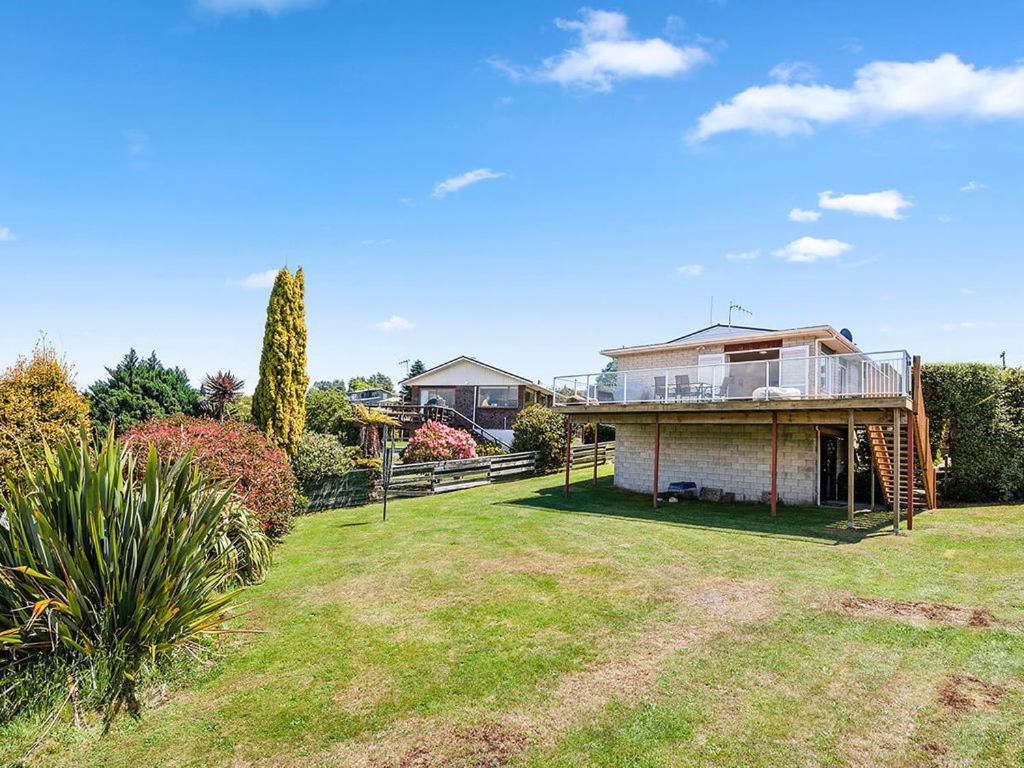 Central Riverside Retreat - Taupo Holiday Home Exterior photo